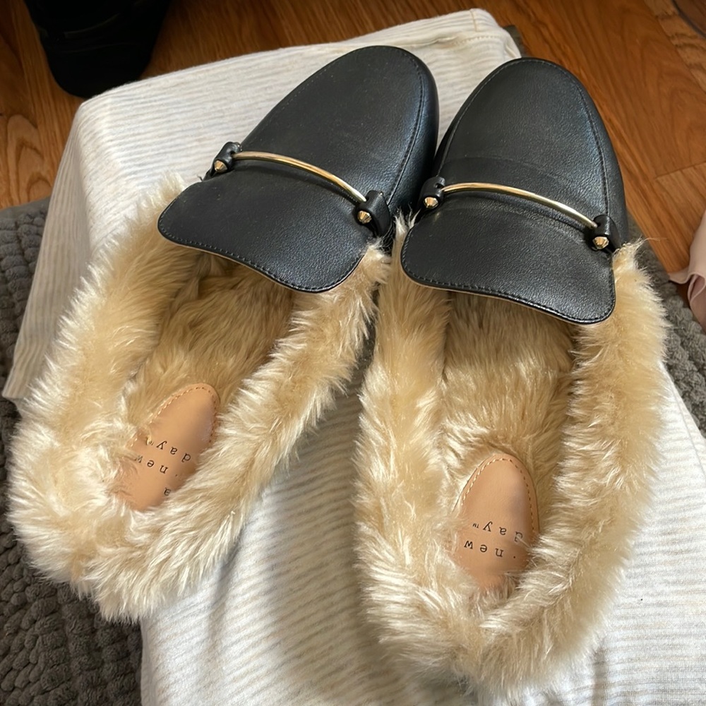 Fake fur slip ons